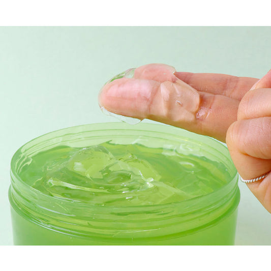 Jigott Natural Aloe Vera Moisture Soothing Gel